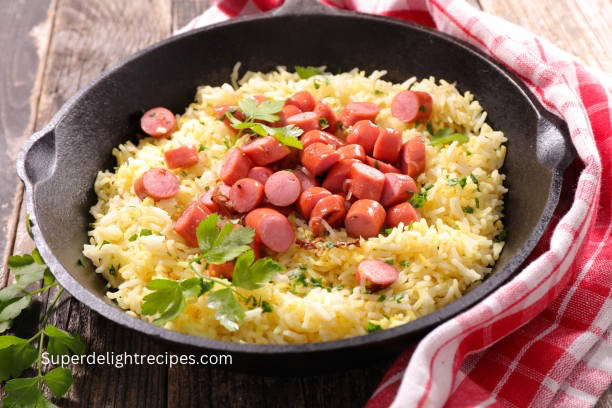 One-Pot Sausage and Rice Casserole: A Quick and Easy Comfort Meal 1 one-pot sausage and rice casserole